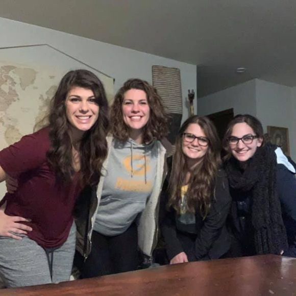 Meet your Posher, Monica - Picture 1 of 1